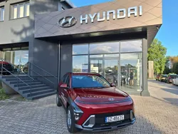 Czerwony Używany 2023 Hyundai Kona SUV | 106 900 zł (Dość drogi)