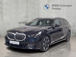 Czarny carbon m metalizowany Używany 2024 BMW 520 Comfort Edition Kombi | 259 900 zł (Uczciwa cena)