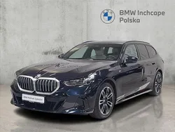 Czarny carbon m metalizowany Używany 2024 BMW 520 Comfort Edition Kombi | 259 900 zł (Uczciwa cena)
