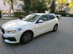 Biały Używany 2023 BMW 116 Hatchback | 22 000 zł