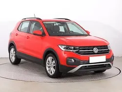Czerwony Używany 2019 VW T-Cross SUV | 67 999 zł (Uczciwa cena)