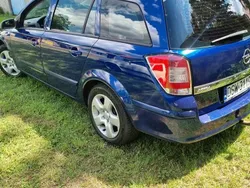 Niebieski Używany 2008 Opel Astra Kombi | 10 900 zł (Uczciwa cena)