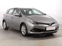 Szary Używany 2018 Toyota Auris Hatchback | 57 999 zł (Dobra cena)