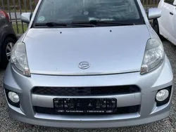 Srebrny metalik Używany 2005 Daihatsu Sirion Hatchback | 8900 zł (Dość drogi)