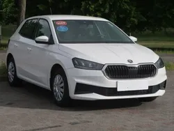 Biały Używany 2021 Skoda Fabia Hatchback | 48 999 zł (Uczciwa cena)