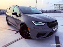 Używany 2022 Chrysler Pacifica SUV | 121 900 zł (Dobra cena)