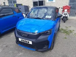 Czarny Używany 2023 Ligier JS50 Hatchback | 95 900 zł