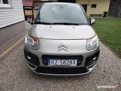 Beżowy Używany 2009 Citroën C3 Picasso Minivan | 8900 zł (Dobra cena)