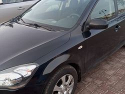 Czarny Używany 2009 Kia Ceed Sedan/Limuzyna | 17 000 zł (Uczciwa cena)