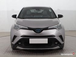 Szary Używany 2017 Toyota C-HR SUV | 74 999 zł (Uczciwa cena)