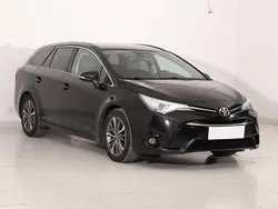 Czarny Używany 2016 Toyota Avensis Kombi | 45 999 zł (Uczciwa cena)