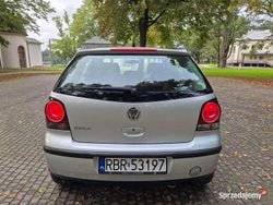Srebrny Używany 2005 VW Polo Hatchback | 9900 zł (Dość drogi)