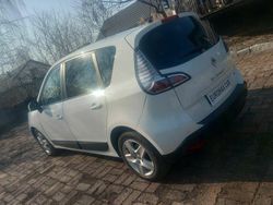 Biały Używany 2012 Renault Scénic III Minivan | 14 999 zł (Uczciwa cena)