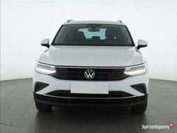 Biały Używany 2023 VW Tiguan SUV | 111 999 zł (Uczciwa cena)