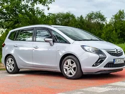 Niebieski Używany 2014 Opel Zafira Tourer Minivan | 19 900 zł (Super Cena)
