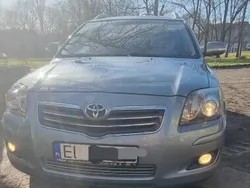Srebrny Używany 2007 Toyota Avensis Kombi | 14 000 zł (Uczciwa cena)
