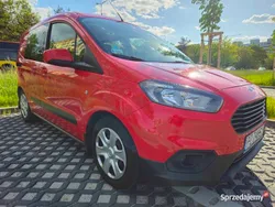 Czerwony Używany 2019 Ford Courier Minivan | 23 900 zł