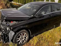 Czarny Używany 2017 Mercedes CLA180 Shooting Brake Kombi | 28 900 zł