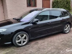 Czarny Używany 2011 Renault Laguna III Bose Edition Kombi | 36 500 zł