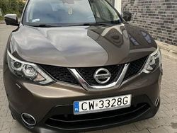 Brązowy Używany 2015 Nissan Qashqai 360º SUV | 47 500 zł (Dość drogi)