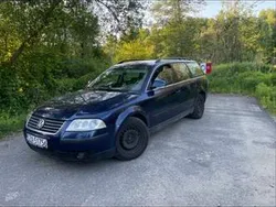 Niebieski Używany 2004 VW Passat Kombi | 3500 zł (Dobra cena)