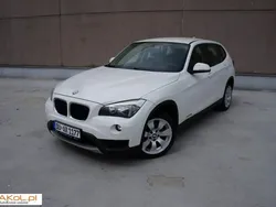 Biały (metalik) Używany 2013 BMW X1 SUV | 47 900 zł (Dość drogi)