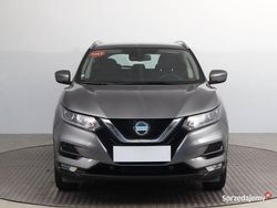 Srebrny Używany 2020 Nissan Qashqai SUV | 75 999 zł (Dobra cena)
