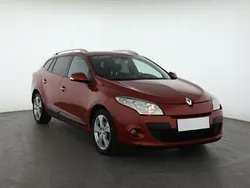 Czerwony Używany 2009 Renault Mégane III Kombi | 18 499 zł (Uczciwa cena)