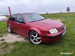 Bordowy Używany 1999 VW Bora Sedan/Limuzyna | 5900 zł