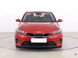 Czerwony Używany 2023 Kia Ceed Hatchback | 77 499 zł (Uczciwa cena)