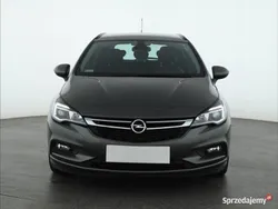 Szary Używany 2018 Opel Astra Kombi | 34 999 zł (Uczciwa cena)