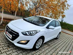 Biały Używany 2015 Hyundai i30 Hatchback | 26 990 zł (Dobra cena)