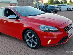 Czerwony Używany 2013 Volvo V40 R-Design Kombi | 39 900 zł (Uczciwa cena)