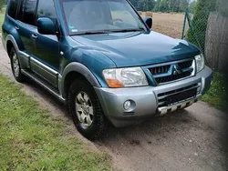 Zielony Używany 2004 Mitsubishi Pajero SUV | 13 900 zł (Uczciwa cena)