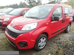 Czerwony (metalik) Używany 2018 Fiat Qubo Trekking Minivan | 40 642 zł