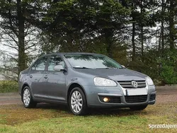 Szary (metalik) Używany 2008 VW Jetta Sedan/Limuzyna | 10 900 zł (Uczciwa cena)
