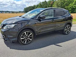 Czarny Używany 2016 Nissan Qashqai SUV | 37 999 zł