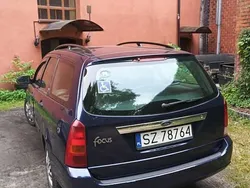 Granatowy Używany 1999 Ford Focus Ghia Kombi | 2800 zł (Dobra cena)