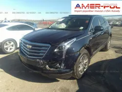 Niebieski ciemny Używany 2017 Cadillac XT5 SUV | 69 000 zł