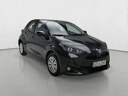 Czarny Używany 2023 Toyota Yaris Hatchback | 59 040 zł (Dobra cena)