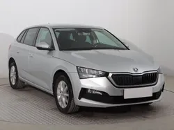 Srebrny Używany 2021 Skoda Scala Hatchback | 49 999 zł (Uczciwa cena)