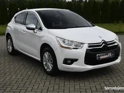 Biały (metalik) Używany 2011 Citroën DS4 Hatchback | 23 900 zł (Uczciwa cena)