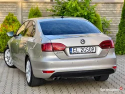 Złoty Używany 2014 VW Jetta Sedan/Limuzyna | 38 800 zł (Drogi)