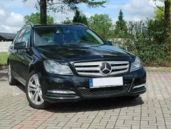 Czarny (metalik) Używany 2012 Mercedes C250 Kombi | 45 900 zł