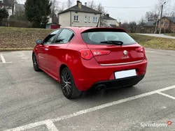 Czerwony Używany 2013 Alfa Romeo Giulietta Hatchback | 35 300 zł (Uczciwa cena)