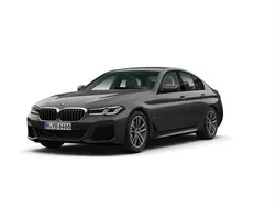 Szary sophisto z brylantowym połyskiem metalizowany Używany 2021 BMW 520 Shadowline Sedan/Limuzyna | 169 900 zł (Drogi)