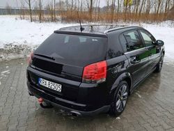 Czarny Używany 2004 Opel Signum Hatchback | 8700 zł
