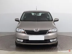 Szary Używany 2014 Skoda Rapid Hatchback | 27 999 zł (Uczciwa cena)