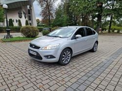 Srebrny (metalik) Używany 2009 Ford Focus Hatchback | 14 999 zł (Uczciwa cena)