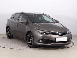 Szary Używany 2017 Toyota Auris Hatchback | 61 999 zł (Uczciwa cena)